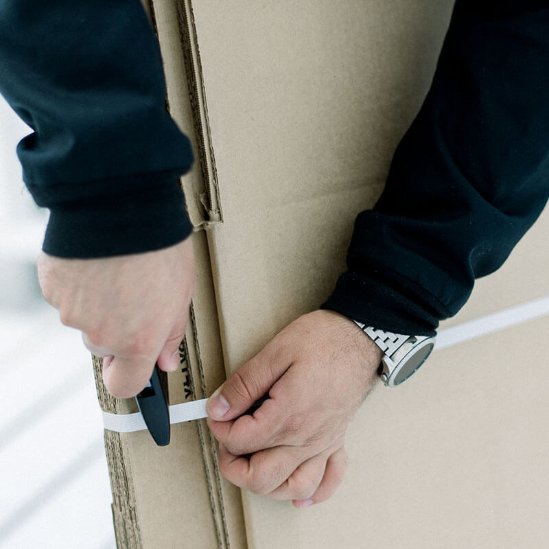 Belanja. Simpan.<br><em>Kirim sampai tujuan.</em>
